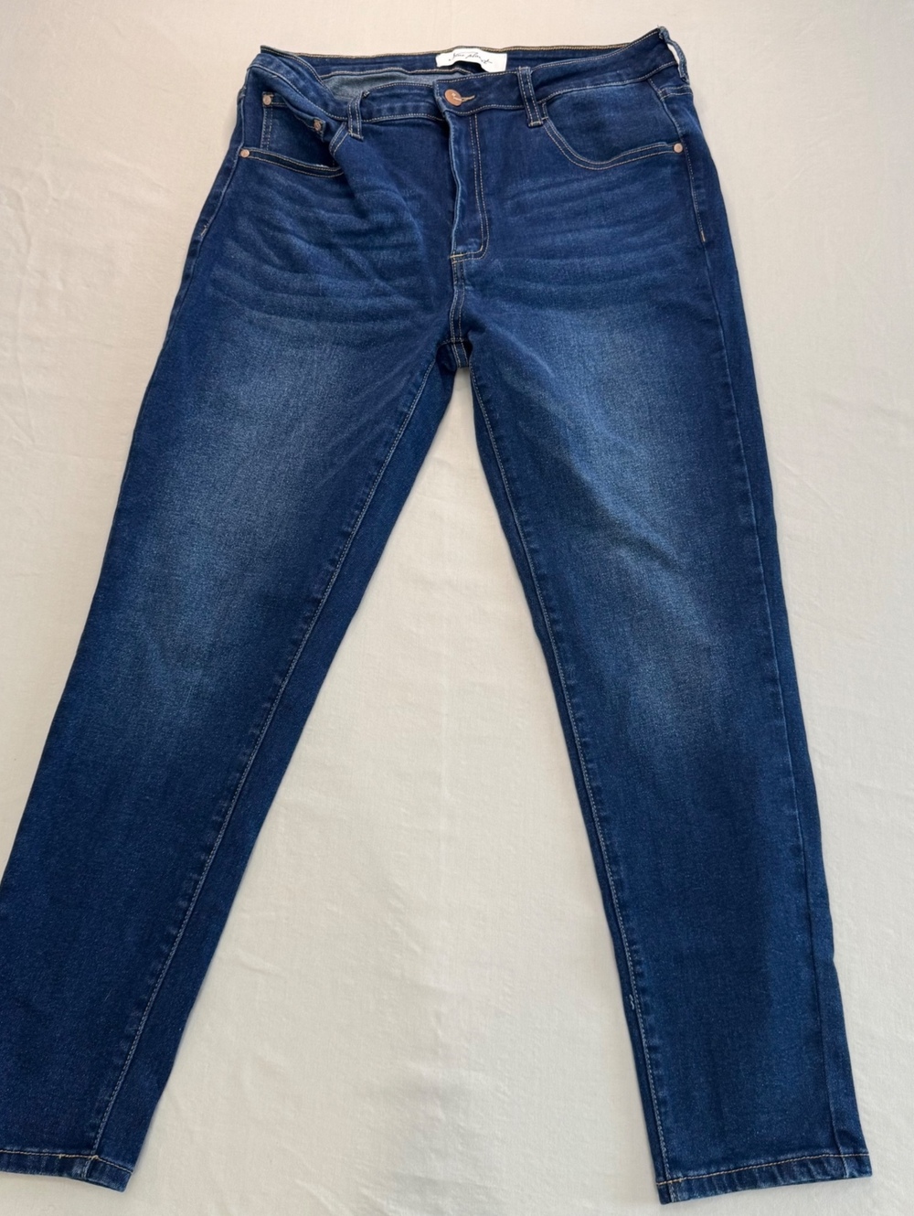 Nine Planet Women’s/Juniors Size 13 Dark Wash Straight Leg Stretch Jeans
